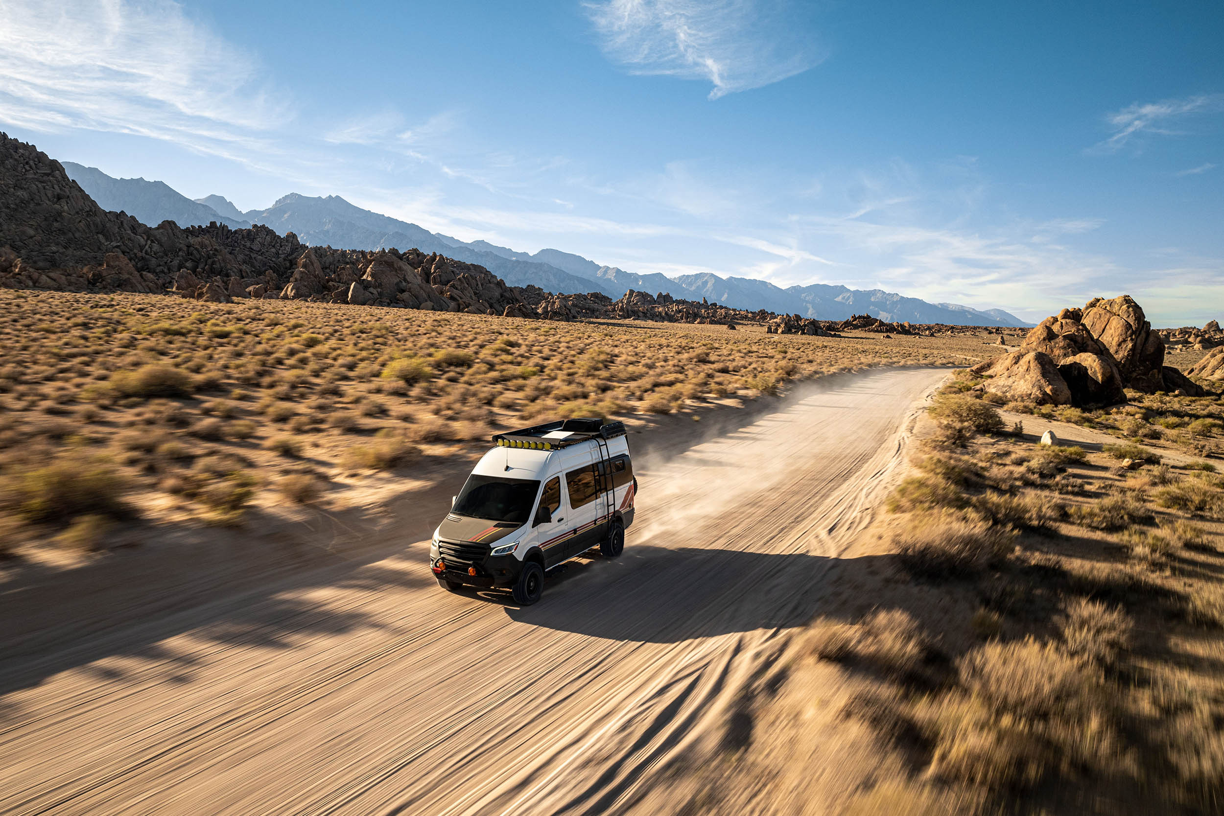 gj_starlink_in_motion_1