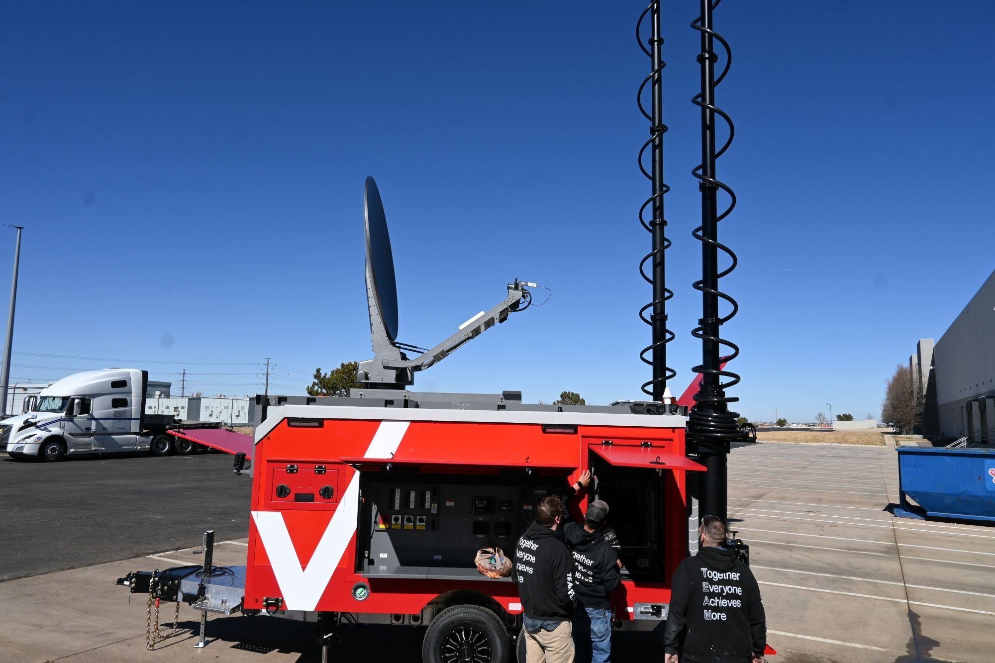 rover-dual-mast-command-platform