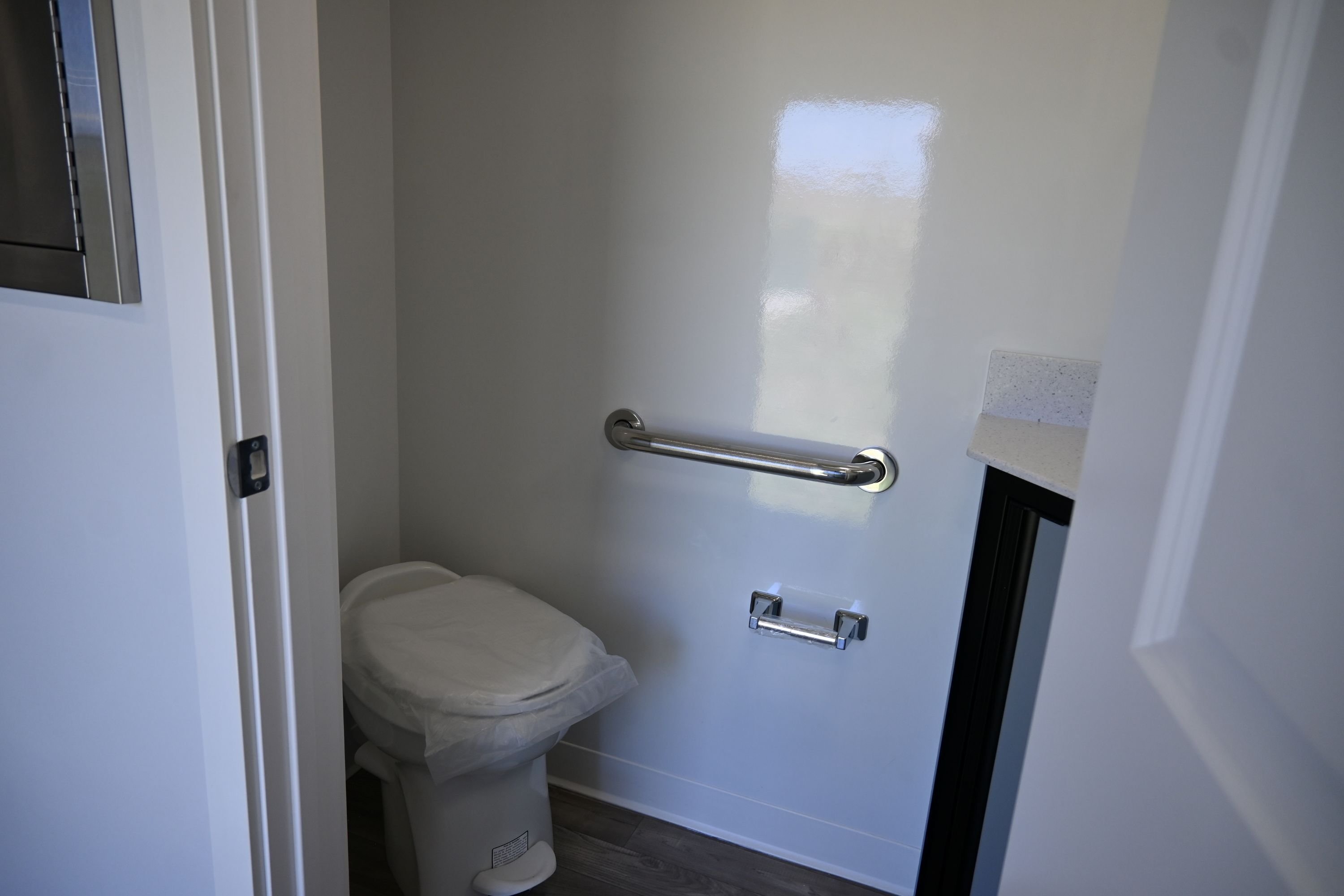 outreach_medical_unit_2-room_bathroom