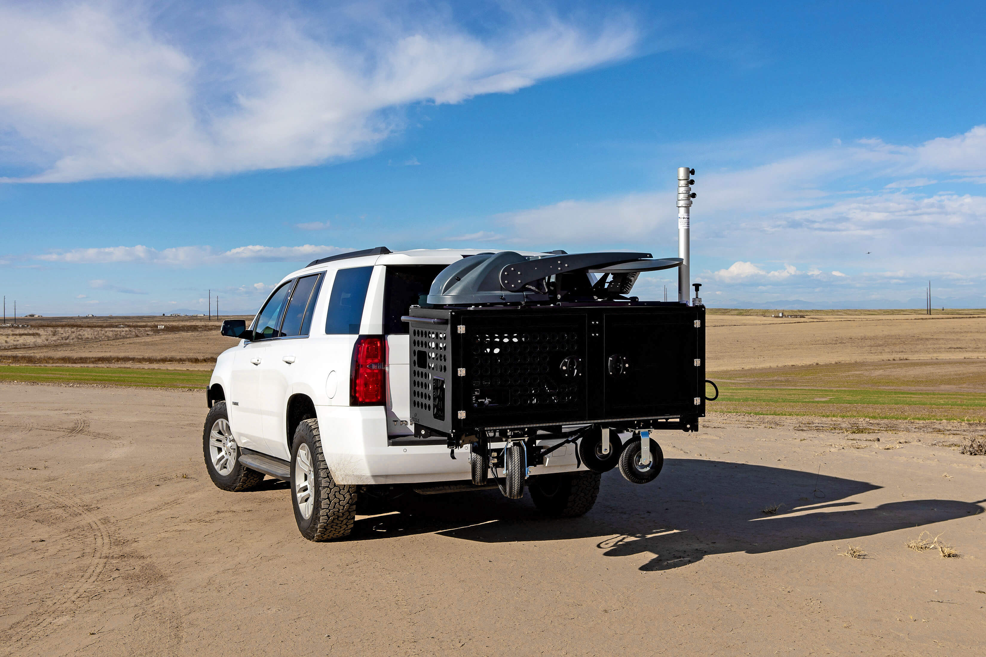 rrcu_black_hitchmount_geo